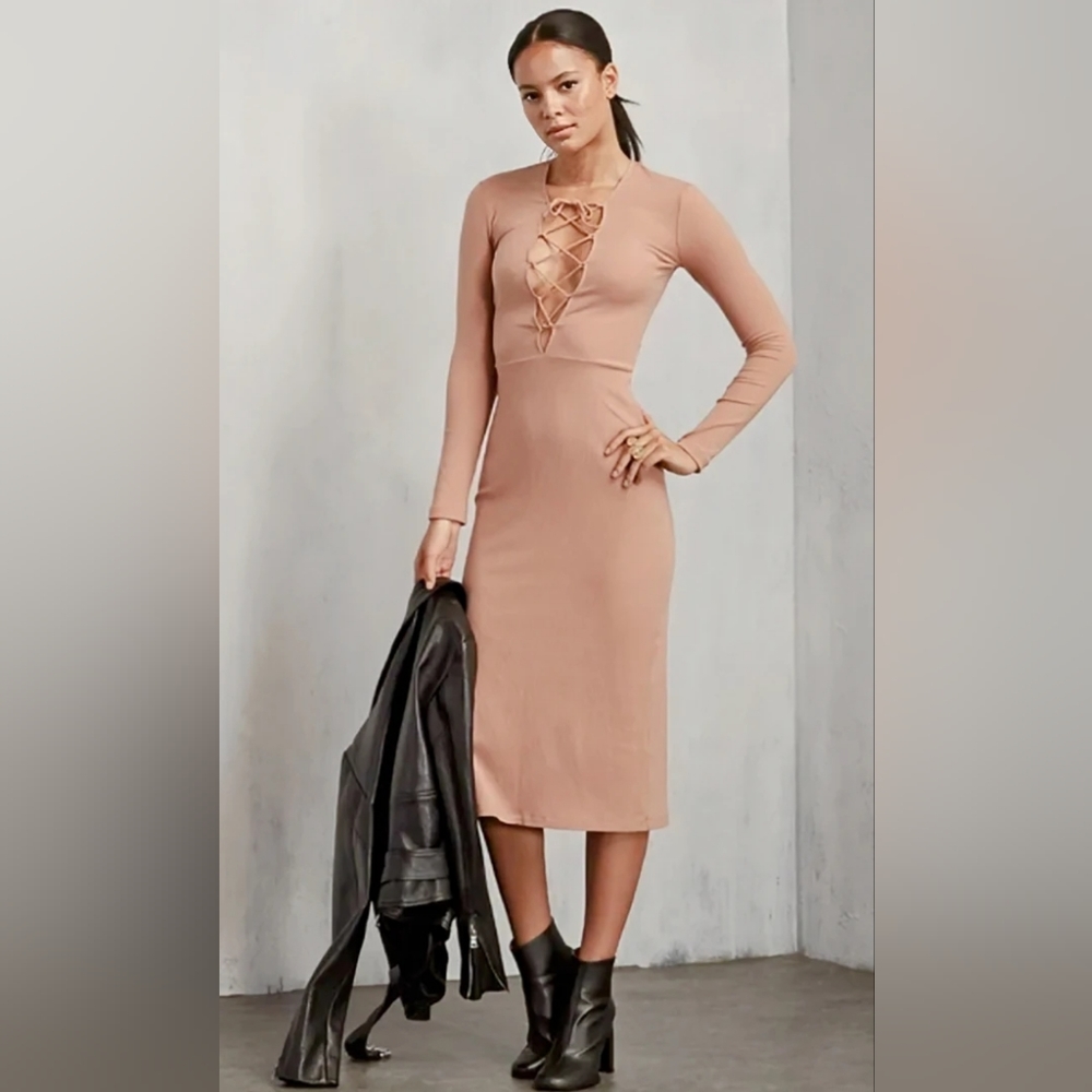 Reformation, Edison Dress color Buff - Body Con